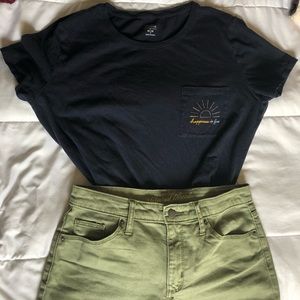 Old Navy // boyfriend pocket tee (M)